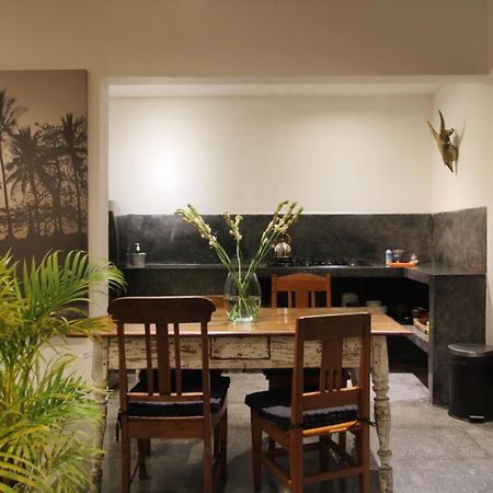 The Apartments Canggu Esterno foto