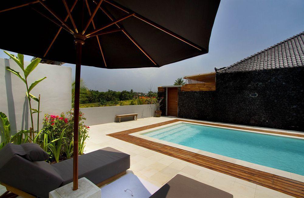 The Apartments Canggu Esterno foto